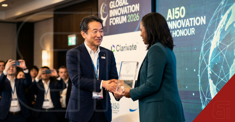 Mitsubishi Electric representative receiving the Clarivate AI50 2026 Innovation Honour award at the Global Innovation Forum.