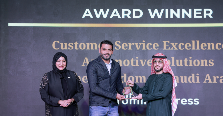 Petromin Express promotional image featuring their ‘Service Excellence’ Award from Business Tabloid. Includes keywords: ‘Petromin Express,’ ‘Saudi Arabia,’ ‘Solutions,’ and modern design elements with the company logo, emphasizing regional leadership and service innovation.