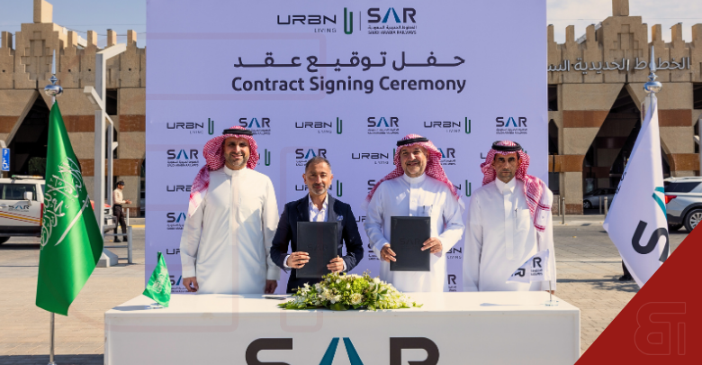 Officials from Saudi Arabia Railways and Dedicated Housing Company at the contract signing ceremony for the new Al Malaz residential community project in Riyadh.